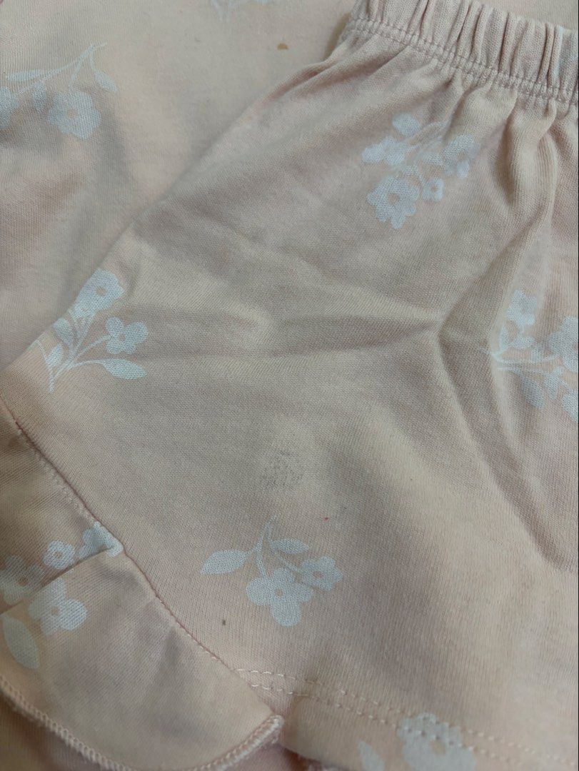 Carter's 4T Pink Floral (Category: Babies & Kids Fashion) located in Taguig. Submitted by Shamieeee (Listing ID 1463072490, Image 3). Description: Pick up only. My location is in taguig. .