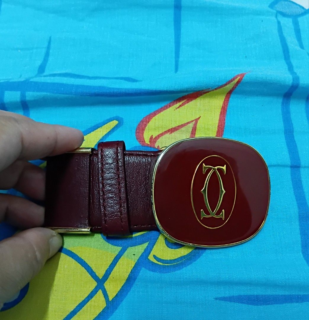 CARTIER vintage buckle (Category: Belts) located in Quezon City. Submitted by threetwotwo2ndaccount (Listing ID 1463032765, Image 1). Description: CARTIER vintage buckle made in paris stamp issue: nagstart na mag flakes ung leather bawal sa maselan bawal sa barat.