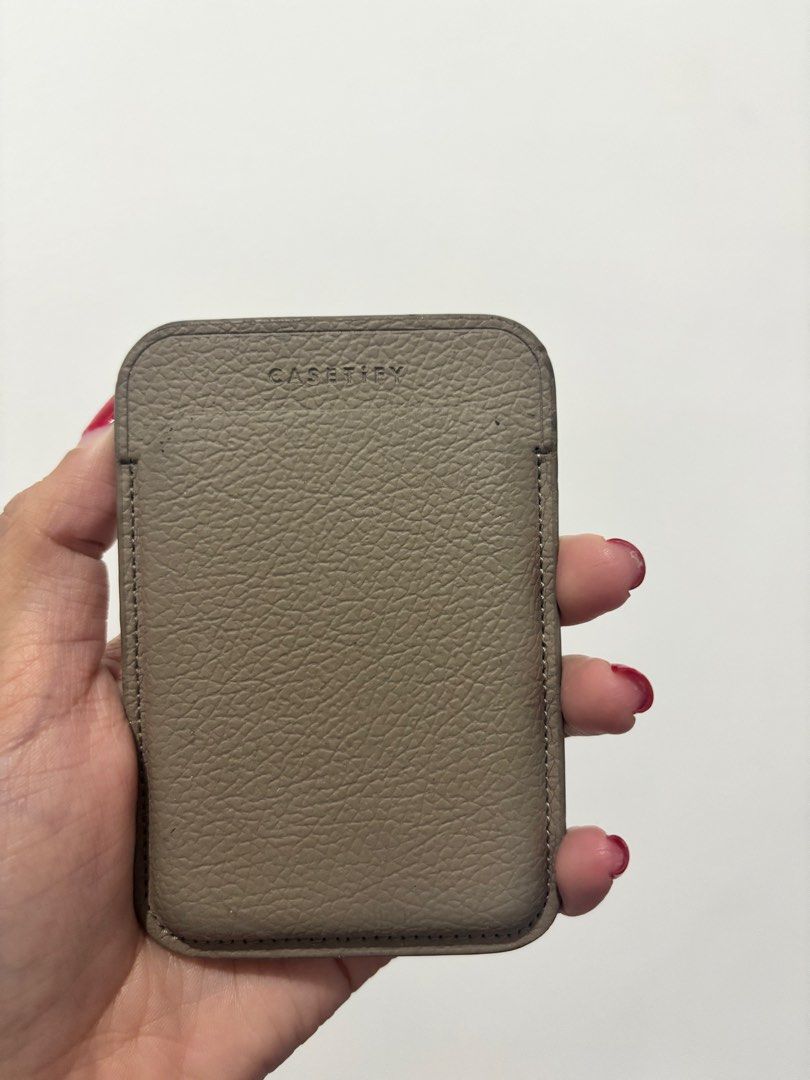 CASETiFY Magsafe Cardholder (Category: Mounts & Holders) located in San Fernando. Submitted by _itsmedani (Listing ID 1463078956, Image 1). Description: Authentic CASETiFY magsafe cardholder Slighty used 💰850 plus SF 📍SAN FERNANDO CITY, LA UNION.