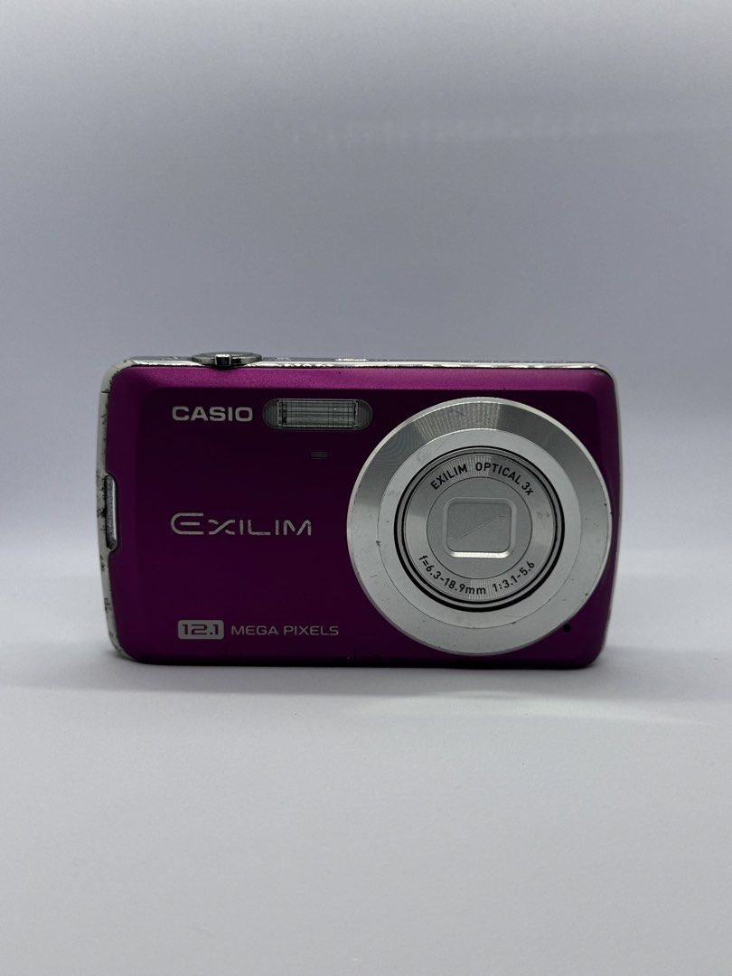CASIO EXILIM EX-Z35 DIGICAM (Category: Cameras) located in Manila. Submitted by digify.co (Listing ID 1463064253, Image 1). Description: Casio Exilim EX-Z35 ₱600 ONLY ⋆𐙚 ̊ 12.1 Megapixels ⋆𐙚 ̊ 7/10 Cosmetics ⋆𐙚 ̊ 3x Optical Zoom ⋆𐙚 ̊ CCD Sensor ⋆𐙚 ̊ Multiple Shooting Modes Known Issues: - Lens error - Mild LCD burn FOR REPAIR / AS-IS Note: - Please note that any damage to the camera during transit is not the seller’s responsibility. We kindl