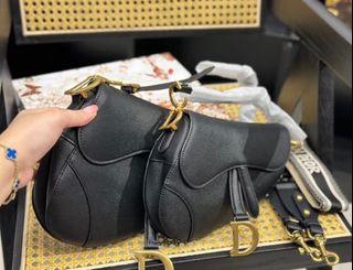 (Category: ) located in . Submitted by japanandsingaporeluxepreloved (Listing ID 1462985184, Image 1). Description: .