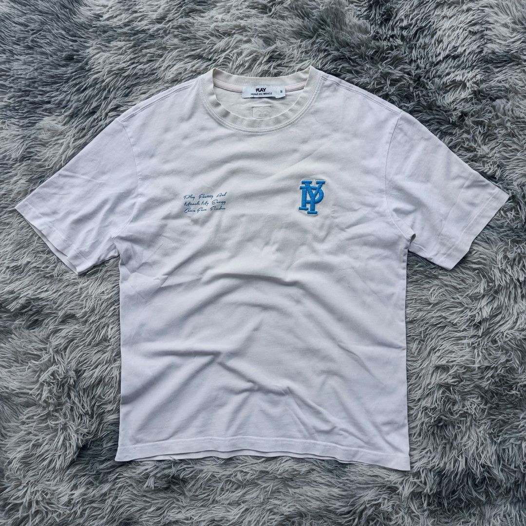 CDG shirt (Category: Tshirts & Polo Shirts ) located in Barotac Nuevo. Submitted by jezzz_finds (Listing ID 1463046050, Image 1). Description: 21x26.