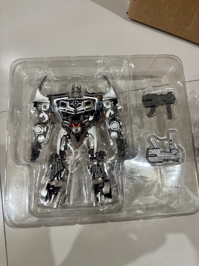 CE-03 Transformers SoundWave (Category: Action & Battle Toys) located in Paranaque City. Submitted by icko007 (Listing ID 1463011682, Image 1). Description: CE-03 SoundWave with Ravage & laserbreak Complete no issue PRICE 3600 Only No rush Shipping / Dibs now Paynow Location Paranaque Payment Gcash/Bpi Shipping Lalamove/Lbc (Lbc Via Sched) Buyers Risk / Fee ‼️Seller is not responsible for: lost, stolen, or damaged packages..