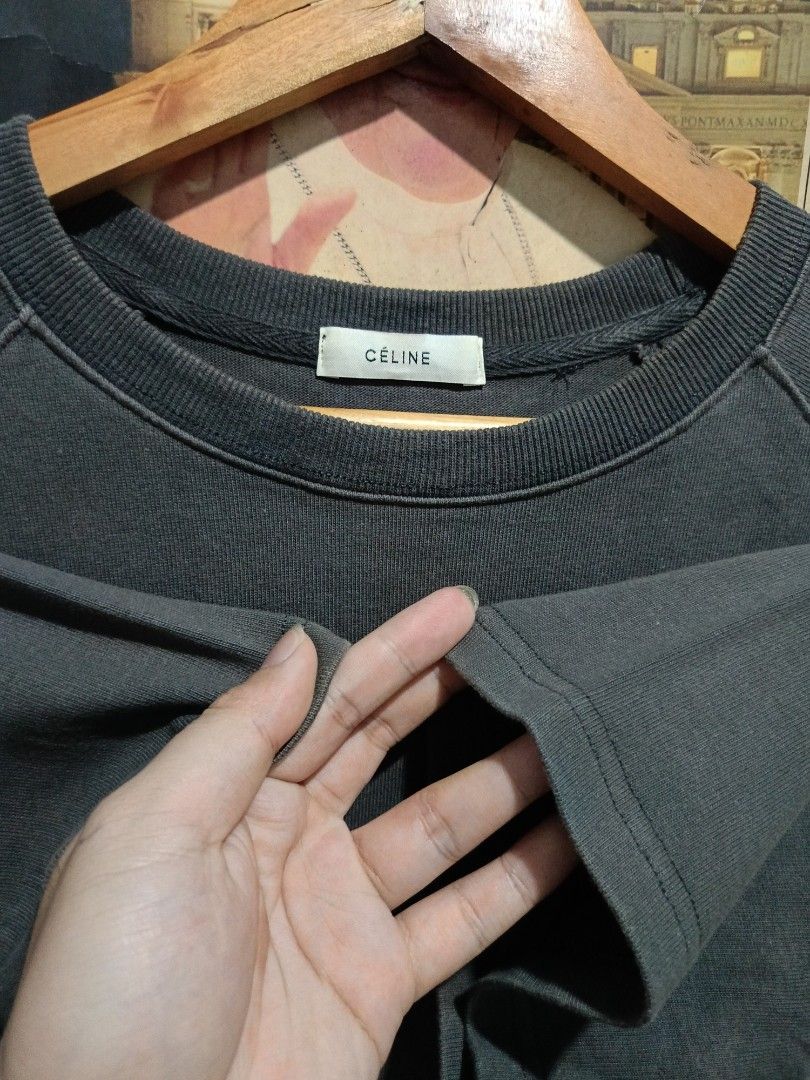Celine shirt heavy cloth (Category: Shirts) located in Quezon City. Submitted by charlesfab66127 (Listing ID 1463079150, Image 3). Description: Available available!! Celine shirt heavy cloth🤑 Size on tag: XL👕 Dimes: - 22.5 Width - 26 Length Color rate: 9/10 Condition: 9.5/10 Issue: need wash📌 Loc. Batasan Hills Quezon City 📩📩📩.
