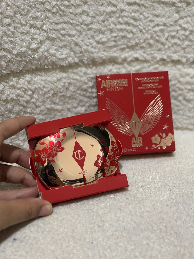 CHARLOTTE TILBURY AIRBRUSH (MEDIUM) (Category: Makeup) located in Manila. Submitted by jafelizarte (Listing ID 1463052600, Image 3). Description: .