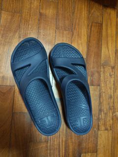 (Category: ) located in . Submitted by happyfeet16 (Listing ID 1463029367, Image 1). Description: .