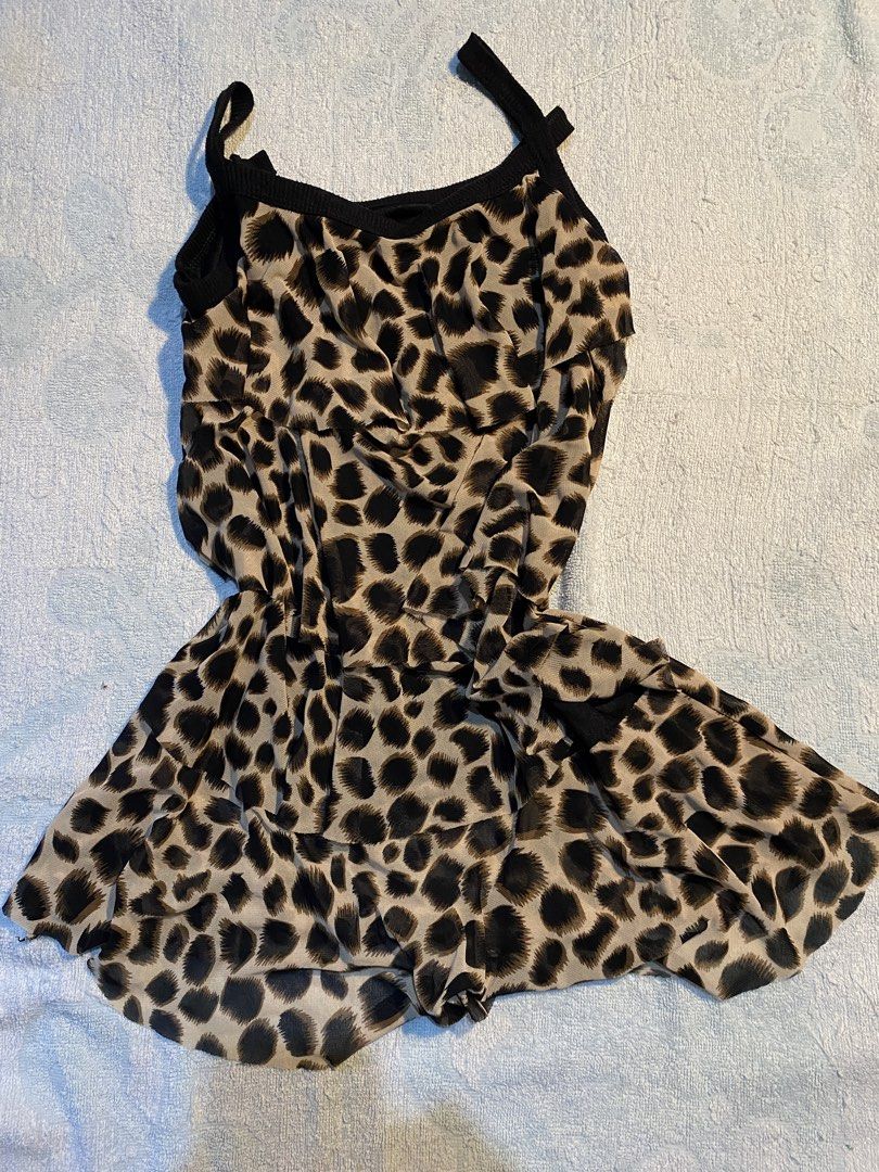 Cheetah Glamour Top (Category: Sleeveless) located in Mapandan. Submitted by elavee (Listing ID 1463084633, Image 1). Description: No flaws at all..