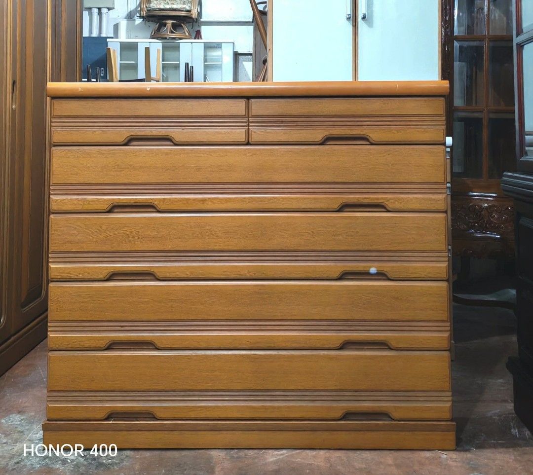 Chest Drawer Dresser (Category: Shelves, Cabinets & Racks) located in Quezon City. Submitted by dannikkishoppe2 (Listing ID 1462899505, Image 2). Description: Chest Drawer Dresser ‼️₱8000‼️ Please manage your expectations as there might be minimal flaws. Color may vary due to lighting, it may appear darker or lighter in person. Check photos first before buying. Please refrain from purchasing if you are particular about USED items and imperfection
