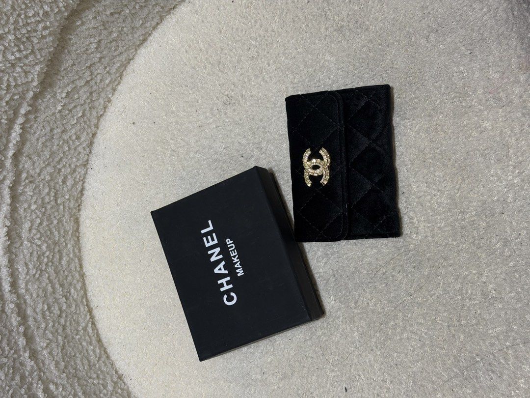 Ch@nel wallet authentic GWP (Category: Wallets & Card holders) located in Manila. Submitted by jafelizarte (Listing ID 1463047085, Image 2). Description: .
