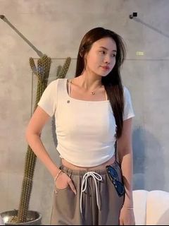 （分類：）位於 。 由 summer.xxx 提交（商品編號 1461111703，圖片 1）。簡介： 。
