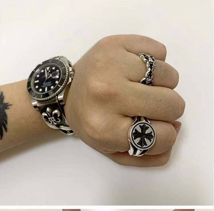 Chrome Hearts outlet ring (Category: Bracelets) located in Caloocan City. Submitted by freemountain-814cc6 (Listing ID 1463051565, Image 2). Description: .