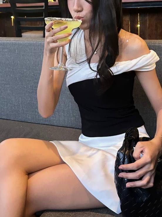 Classy asymmetric top (Category: Sets or Coordinates) located in Tarlac. Submitted by angell_closet (Listing ID 1462932487, Image 1). Description: — used once only — super prettyyy.