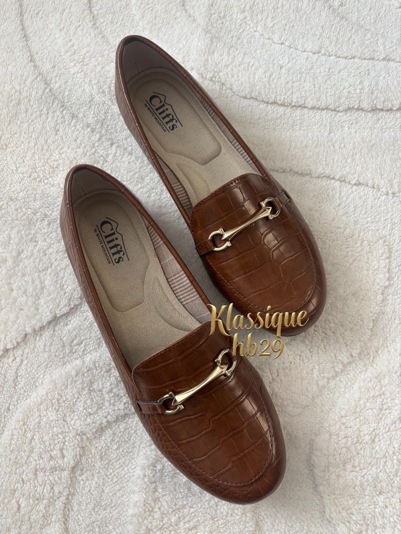 CLiffs by White Mountain (Category: Shoe inserts) located in Lipa City. Submitted by klassique_handbags (Listing ID 1463041756, Image 2). Description: ✅Available✅ ❤️Cliffs by White Mountain❤️ Loafers a brown crocodile Embossed w/ gold-tone hardware (8) size 💯original sf not included courier Lbc📦 Preferably for slim feet Not for bulky po😃 Disclaimer: All trademarks, logos, and brand names mentioned or used in our products/services are the prope