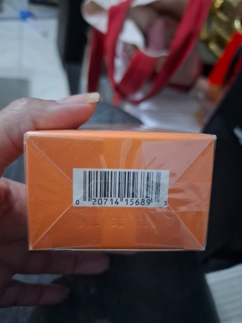 Clinique happy (Category: Fragrance & Deodorants) located in Makati City. Submitted by liz_man (Listing ID 1462937215, Image 3). Description: OG Happy clinique womens 100ml.