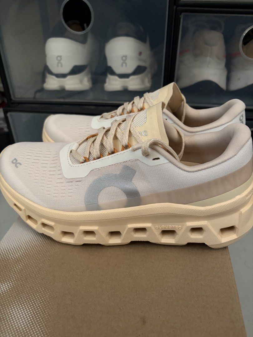 Cloudmonster 1 Dew Blonde (Category: Sneakers) located in Makati City. Submitted by mmry1214 (Listing ID 1462946114, Image 3). Description: For sale only Cloudmonster 1 Dew Blonde Brandnew fitted only 6000php negotiable Size 6womens Got it from Mark My Sole RFS: hindi bagay kay misis 📍Guadalupe Nuevo, Makati City.