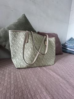 （分類：）位於 。 由 cypwutii._ 提交（商品編號 1462931456，圖片 1）。簡介： 。