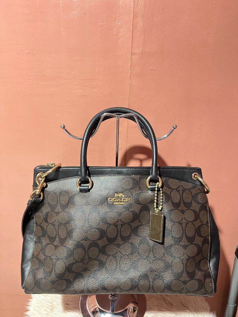 Coach leather Rush sale (Category: Shoulder Bags) located in Mandaue City. Submitted by angeloysug24515 (Listing ID 1462912052, Image 1). Description: Can directly pm on my fb account Angelie Suguran can also nego.