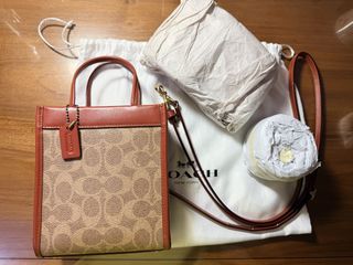 由 belleangels (刊登 ID 1463043627，圖片 1) 提交，位於 的 (類別：)，說明：。