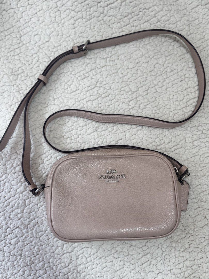 Coach Mini Jamie Camera Bag Ice Pink (Category: Cross-body Bags) located in Santo Tomas. Submitted by gratefulsugar (Listing ID 1462913884, Image 1). Description: .