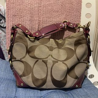 （分類：）位於 。 由 hkthriftingspot 提交（商品編號 1463020210，圖片 1）。簡介： 。