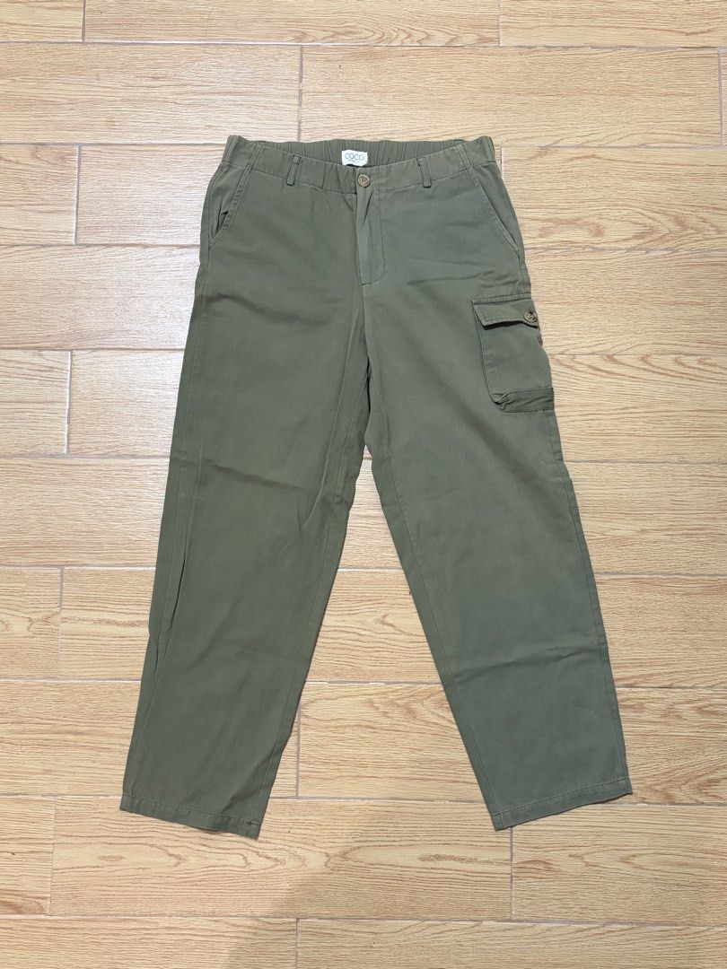 Coco Republic cargo pants (Category: Other Bottoms) located in Manila. Submitted by recreator (Listing ID 1463038787, Image 1). Description: .