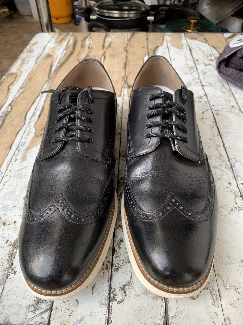 Cole Haan OriginalGrand (Category: Dress Shoes) located in Manila. Submitted by christiana90549 (Listing ID 1460740162, Image 3). Description: For Sale! Cole Haan OriginalGrand Size 11.5 M 3,000 Php only No Box Fairview QC area. Thank you!.