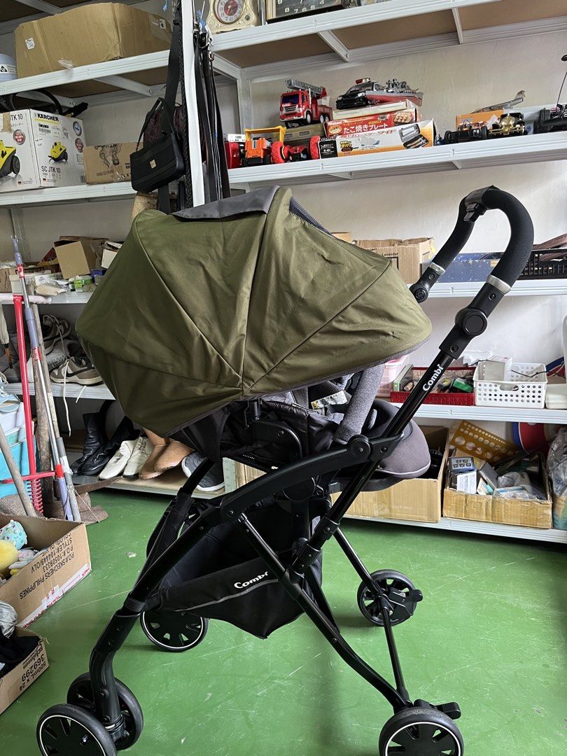 Combi atto stroller (Category: Strollers) located in Manila. Submitted by batusaipus03057 (Listing ID 1463018480, Image 3). Description: Combi AttO high-seat stroller featuring a 55cm-61cm elevated seat for better, cleaner air and improved parent-child interaction. Designed for comfort and convenience, it includes EggShock technology for shock absorption, 1-second 2-way folding, and an ergonomic, reversible seat suitable from birth up to approxim