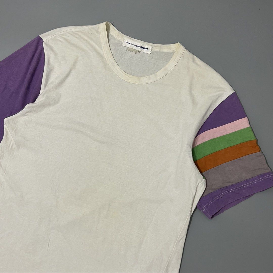 COMME DES GARCONS SHIRT (Category: Tshirts & Polo Shirts ) located in Cavite. Submitted by asianluxe (Listing ID 1462964554, Image 2). Description: Comme Des Garcons shirt Flat measurements! Length:29 inches Armpit to armpit:20 inches Sleeve:8.5 Shoulder to shoulder:18 inches Guaranteed authentic Good condition Flaw: stain need wash!.