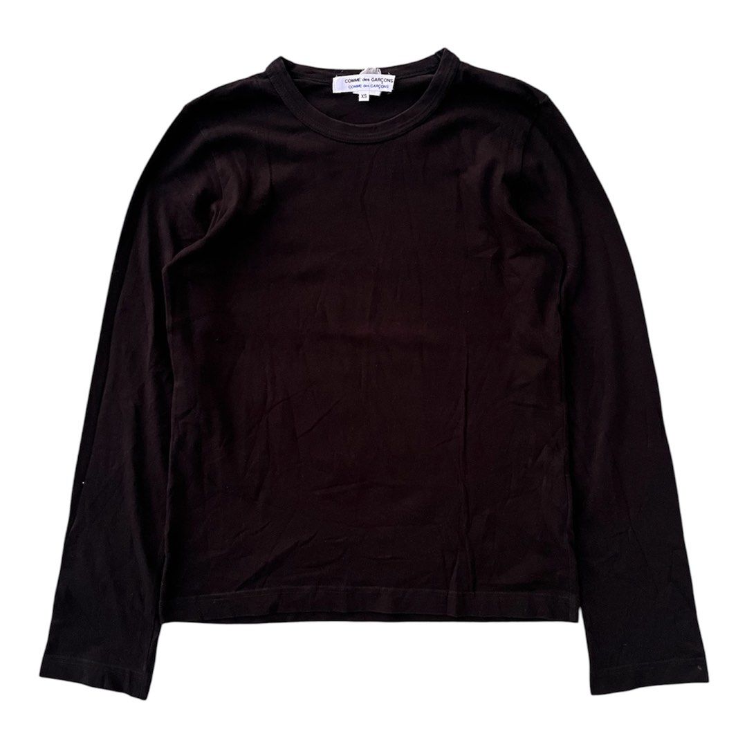 Comme des Garçons Black Long Sleeve (Category: Tshirts & Polo Shirts ) located in Quezon. Submitted by _sprezzatura (Listing ID 1463013154, Image 1). Description: Comme des Garçons Black Long Sleeve Size XS on tag Dimensions: Pit to pit - 16” Length - 23” Sleeve - 23” Shoulder - 13.75” Hem - 16.5” Excellent condition No issue Note: Feel free to ask questions before purchasing .