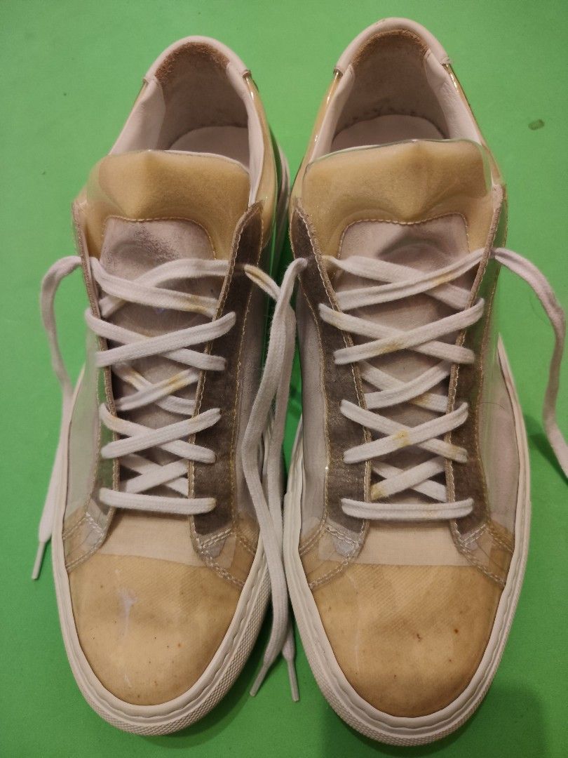 COMMON PROJECTS （分類：鞋及波鞋）位於 Hong Kong。 由 gentleshark_e95803 提交（商品編號 1462913106，圖片 1）。簡介： 見圖見什麼買什麼, 鞋身比較窄適合瘦削的人。