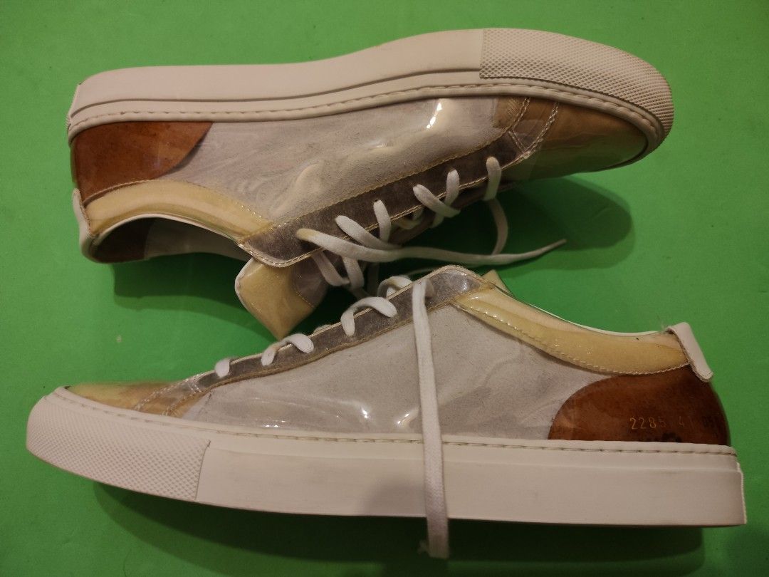 COMMON PROJECTS （分類：鞋及波鞋）位於 Hong Kong。 由 gentleshark_e95803 提交（商品編號 1462913106，圖片 2）。簡介： 見圖見什麼買什麼, 鞋身比較窄適合瘦削的人。