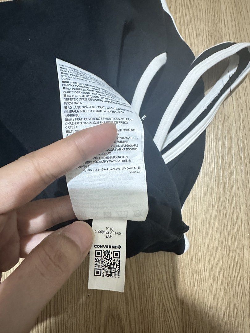 Converse Black White Trim Bodysuit (Category: Others Tops) located in Makati City. Submitted by ferl-xx (Listing ID 1462898097, Image 3). Description: Original Black Converse bodysuit from Canada Perfect for layering or as a standalone piece Small to Medium ( Fit sa medium) Super pretty in actual 😊❤️ Hindi pa nagagamit..