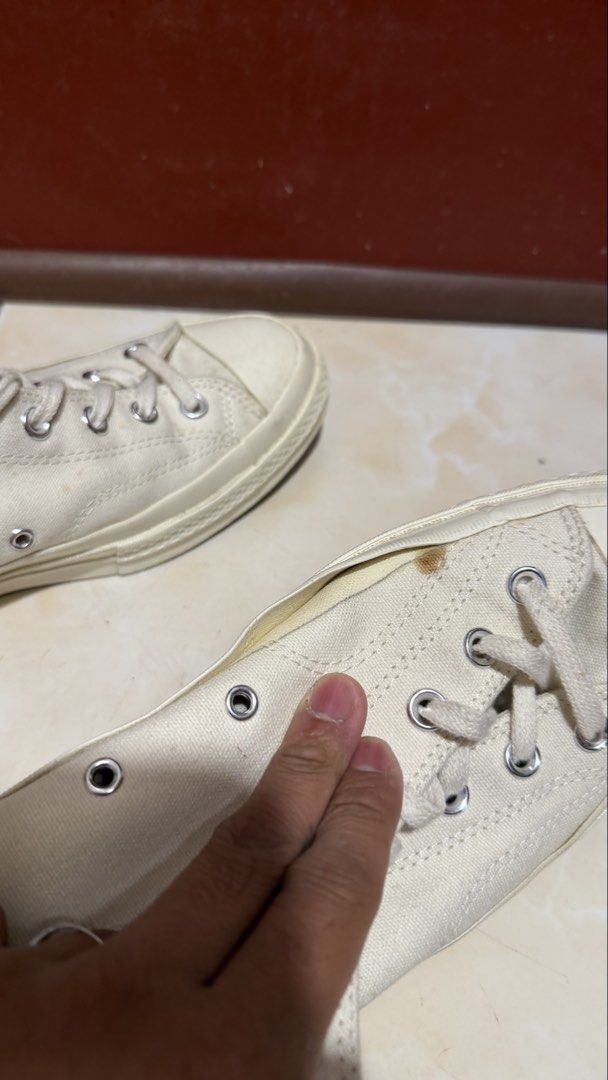 Converse x CDG HiCut White Chucks (Category: Casual Shoes) located in Manila. Submitted by sneakspxxks (Listing ID 1463022441, Image 3). Description: Worn a few times as evident on the soles Need reglye .