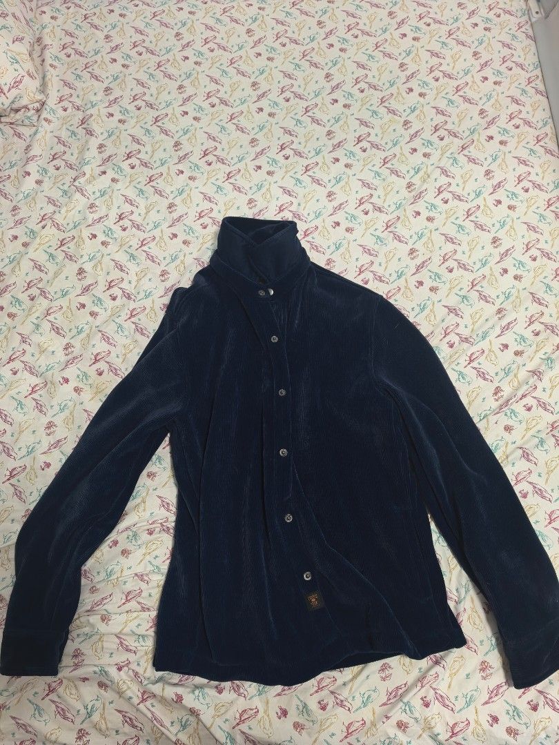 Copper & Oak Supply Co. Navy Corduroy Snap Button Jacket (Category: Coats, Jackets and Outerwear) located in Manila. Submitted by mightytiger31.bintij (Listing ID 1463052203, Image 2). Description: - Navy blue corduroy jacket - Brand: Copper & Oak Supply Co. - Snap button closure - Soft inner lining - Ideal for layering - Pairs well with jeans or casual pants - Comfortable and stylish.