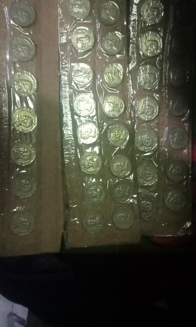 Coun collection (Category: Vintage Collectibles) located in Paranaque City. Submitted by dimaguilaa94969 (Listing ID 1463068586, Image 1). Description: pm if ibt 09260966619.