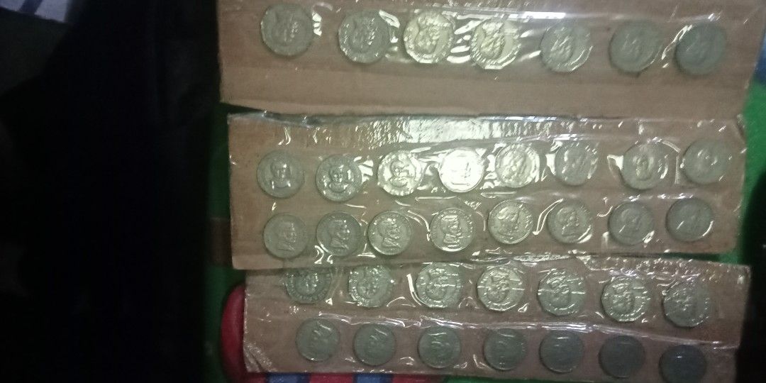 Coun collection (Category: Vintage Collectibles) located in Paranaque City. Submitted by dimaguilaa94969 (Listing ID 1463068586, Image 2). Description: pm if ibt 09260966619.