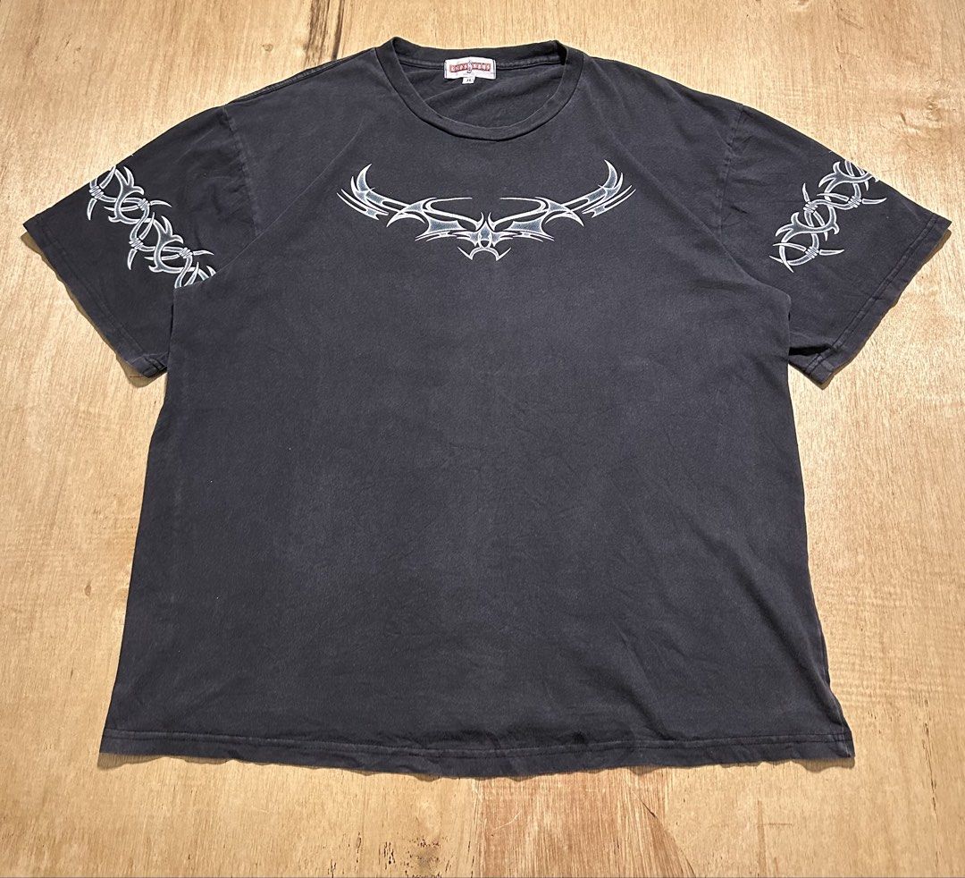 Cross Keys Y2K Shirt (Category: Tshirts & Polo Shirts ) located in Bacolod City. Submitted by dannnsoy (Listing ID 1462908758, Image 1). Description: Cross Keys Y2K Shirt •In good condition •Dimension: 24” x 27.5” •Issue: Fades and crack prints •Price: 799 only 📍Note: Color may vary to due lighting and camera resolution. .