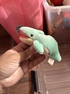 (Category: ) located in . Submitted by littletrinks (Listing ID 1462965943, Image 1). Description: .