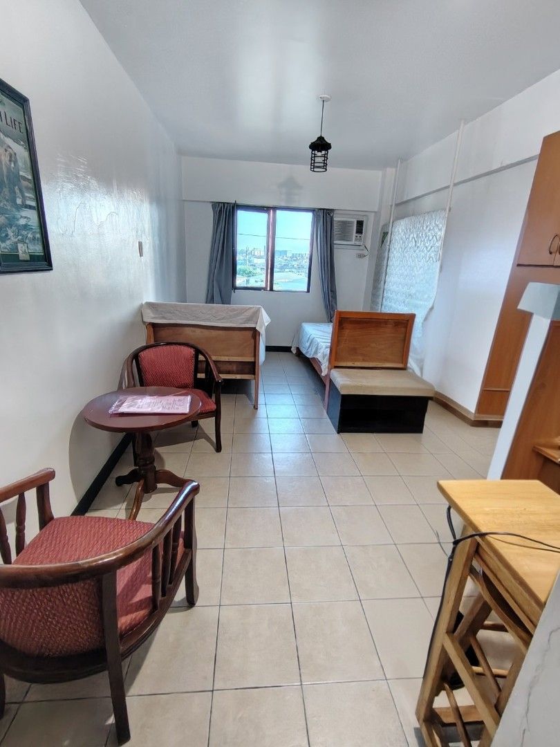 Cypress Tower Unit for sale (Category: Construction & Building Materials) located in Makati City. Submitted by khiemmy (Listing ID 1462909246, Image 2). Description: Cypress Condominium Unit for sale 24 sqm Studio type Along C5 Road Near Mckinley Hills Near BGC Near Naia Terminal Near SLEX,Cavitex 3mil. Negotiable for cash buyer Open for financing with 20% dp Open for Pagibig with 20% dp Open for viewing Schedule Perfect for investment! Thank you