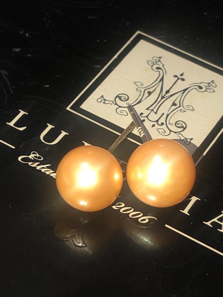 DAINTY GOLDEN SSP ROUND7.6 (Category: Earrings) located in Quezon City. Submitted by thestoreofhappinessph (Listing ID 1463015255, Image 3). Description: Golden round ssp MOPGCASH SHIPS VIA JNT NO COD .