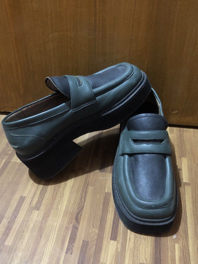 Dark Green Chunky Platform Loafers (Category: Loafers) located in Manila. Submitted by claracalla (Listing ID 1463032433, Image 3). Description: - Chunky platform loafers - Dark green color - Classic penny loafer design - Thick sole for added height - Unique, edgy look - Versatile for casual or semi-formal occasions.