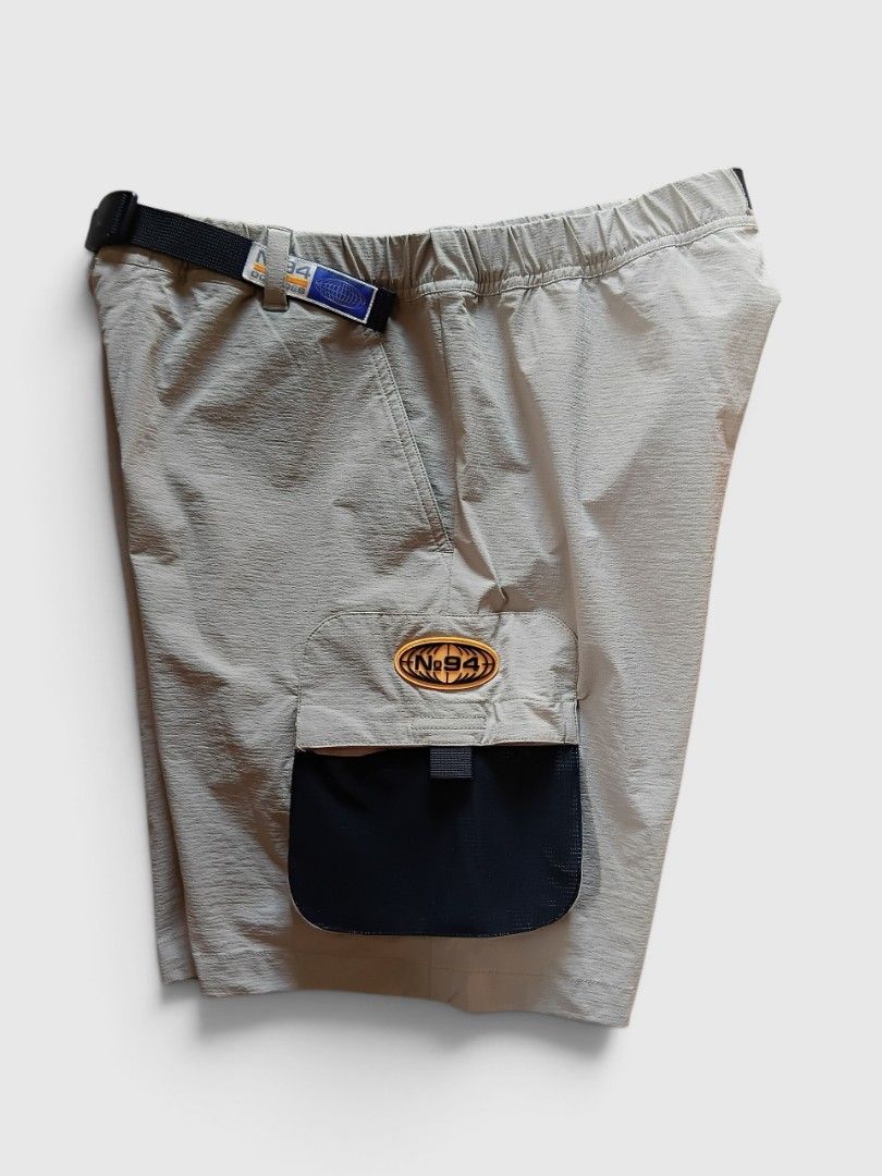 DC short (Category: Shorts) located in Malasiqui. Submitted by v.hype (Listing ID 1462997890, Image 3). Description: DC short above the knee size: meduim on tag dimension: 32w 18L excellent condition issue : minimal scratch sa plastic lock holder check nyo lang pO sa pic price: 1200 pesos + ship.