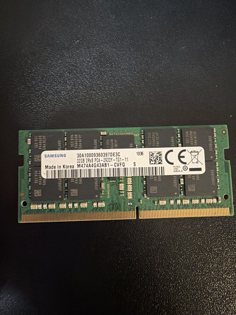 Samsung DDR4 32GB 2933 ThinkPad P1 Gen3、P53、X1 Extreme Gen2/Gen3； Dell Precision 5540、5550、5750； HP ZBook Studio、ZBook Create； MSI、ASUS、Acer 高階創作筆電 （分類：電腦周邊產品）位於 Hong Kong。 由 bestseller_lohaspark 提交（商品編號 1463056087，圖片 1）。簡介： 型號：Samsung M474A4G43AB1-CVFQ 三星 32GB DDR4 2933 SODIMM 關鍵詞：筆記本RAM、手提電腦記憶體、工作站內存、2Rx8、PC4-2933Y、260pin • 容量：32GB，DDR4 2933MT/s，SODIMM筆電短RAM • 規格：2Rx8雙面顆粒，1.2V低電壓，韓國製造 • 適用機型： ThinkPad P1 Gen3、P53、X1 Extreme Gen2/Gen3； Dell Prec