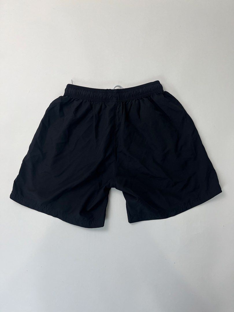 Decathlon Shorts (Category: Shorts) located in Makati City. Submitted by ufcknwthbst (Listing ID 1463014578, Image 3). Description: Size 26-32 16 inch length 9.5/10 condition No issue.