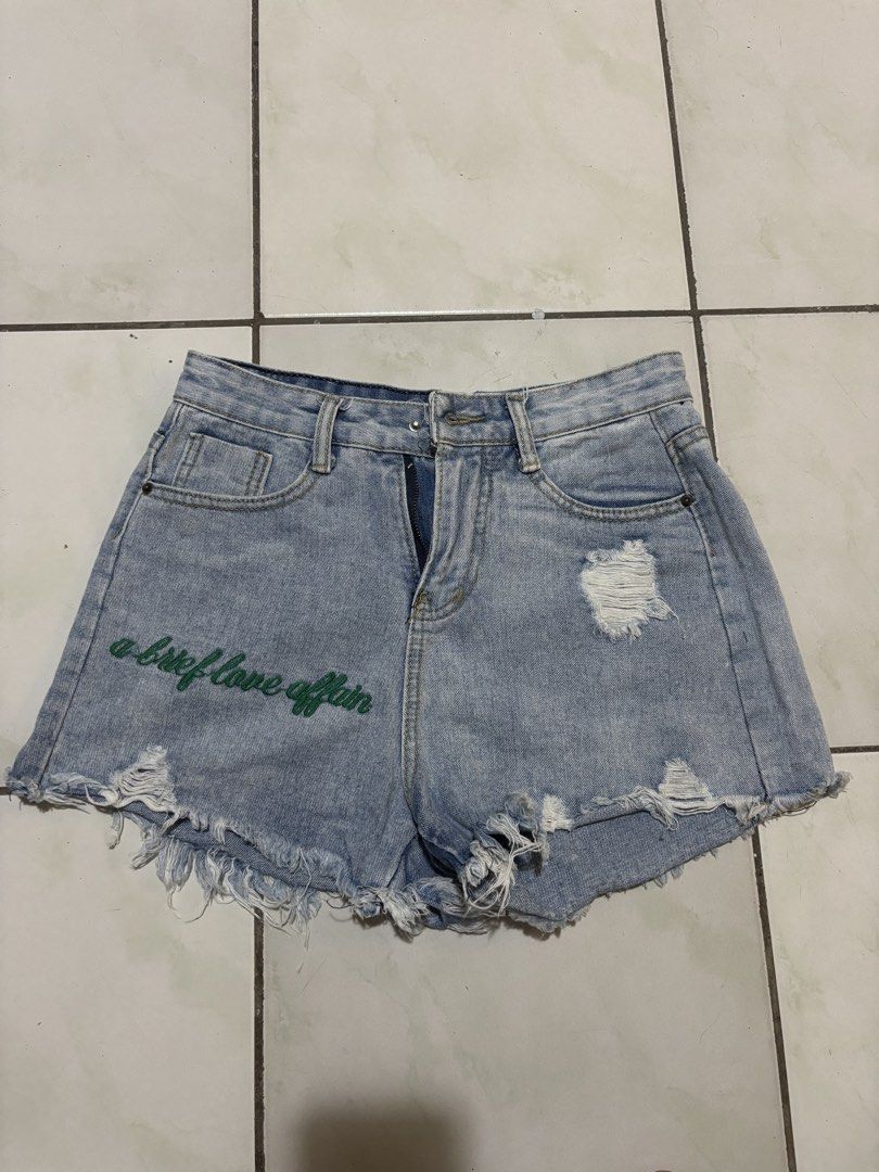 Denim Highwaist short (Category: Shorts) located in Manila. Submitted by archybarrientos (Listing ID 1462900313, Image 1). Description: .
