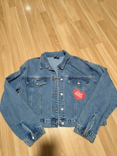 (Category: ) located in . Submitted by totetreasures (Listing ID 1462929621, Image 1). Description: .