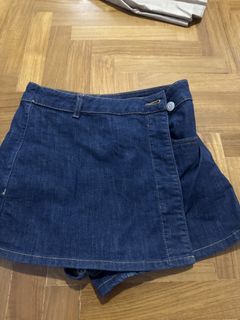 (Category: ) located in . Submitted by ykemilylim (Listing ID 1463028744, Image 1). Description: .