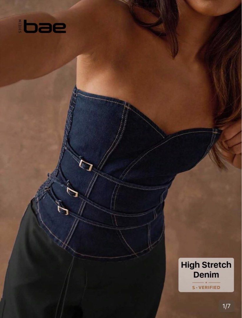 Denim tube top (Category: Sleeveless) located in Valenzuela. Submitted by coleenfern_ (Listing ID 1463019477, Image 1). Description: .