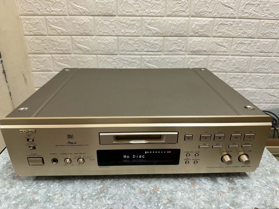 Denon DMD-1000 MiniDisc Recorder/Player （分類：錄音機）位於 Hong Kong。 由 stubborn18 提交（商品編號 1463044292，圖片 1）。簡介： -Denon DMD-1000 MiniDisc Recorder/Player. Plays & records. -MD not working。