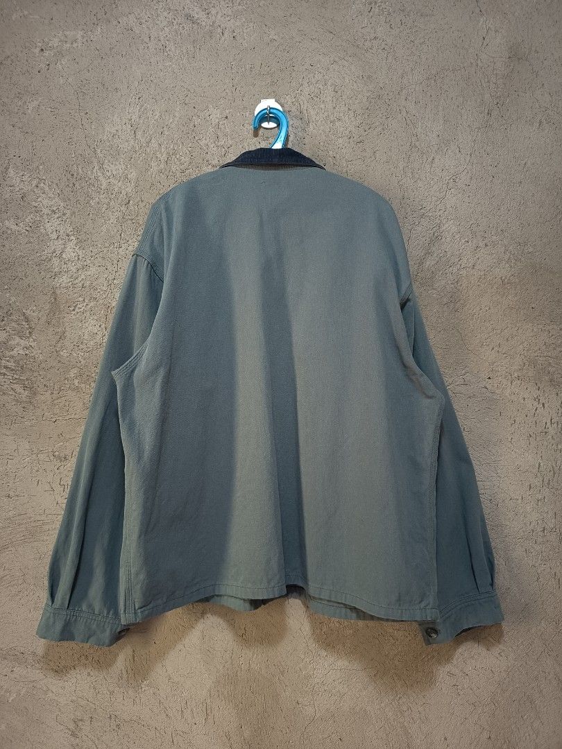 Deutero Chore Canvas Jacket (Category: Coats, Jackets and Outerwear) located in Butuan. Submitted by daniel99 (Listing ID 1462946009, Image 2). Description: - Deutero Canvas Chore Jacket - Condition: Good as New - Size: L (26x28) - Corduroy collar - Button closure - Ideal for layering or as a standalone piece -Swipe ⬅️ for more details .